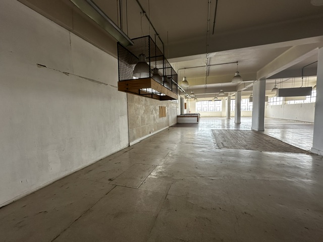 To Let Commercial Property for Rent in Woodstock Western Cape